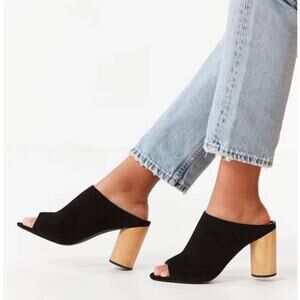 Urban Outfitters Poppy Suede Mule Heel - Black - 10